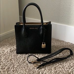Michael Kors Medium Mercer Purse